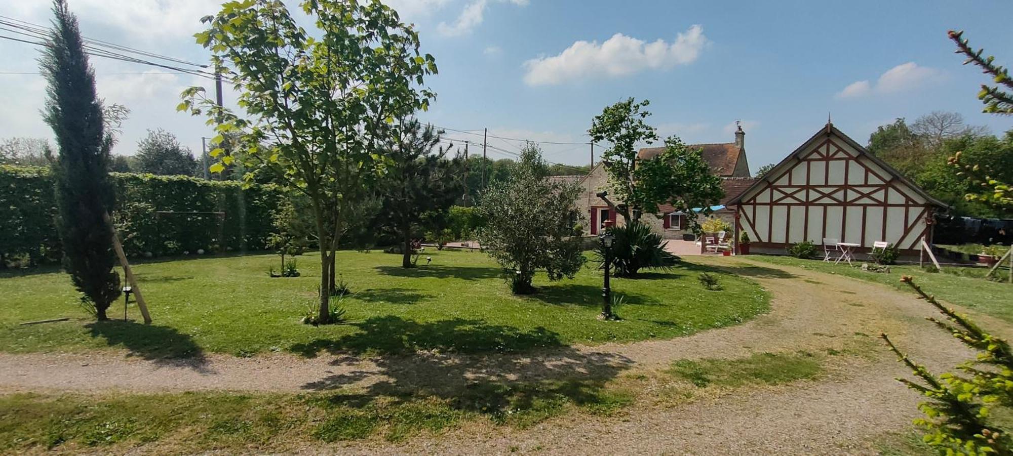 Les Lys Jolie Suite Parentale Privative Deux Adultes Avec Sdd Pertheville-Ners Exterior foto